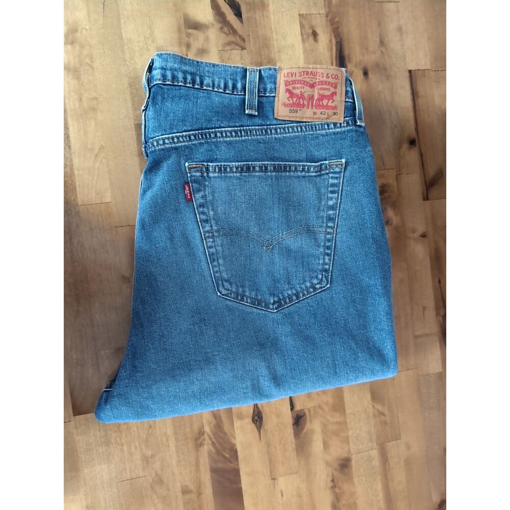 LEVI'S 559 BLUE JEANS Mens 42 x 30 Relaxed Straight LIGHT Wash Stretch